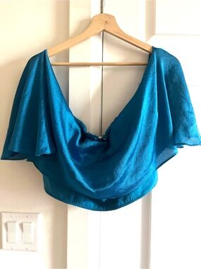 Guess Shiny Teal Cowl Neck batwing-style Cropped blouse in Sapphire Blue Size M